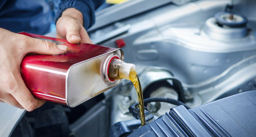 Как часто менять масло в двигателе Как часто менять масло в двигателе