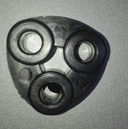 Кольцо глушителя конусное резиновое (с тремя отверстиями)