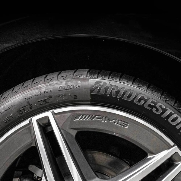 Чернитель резины LAVR Ln1427 Tire shine 650мл