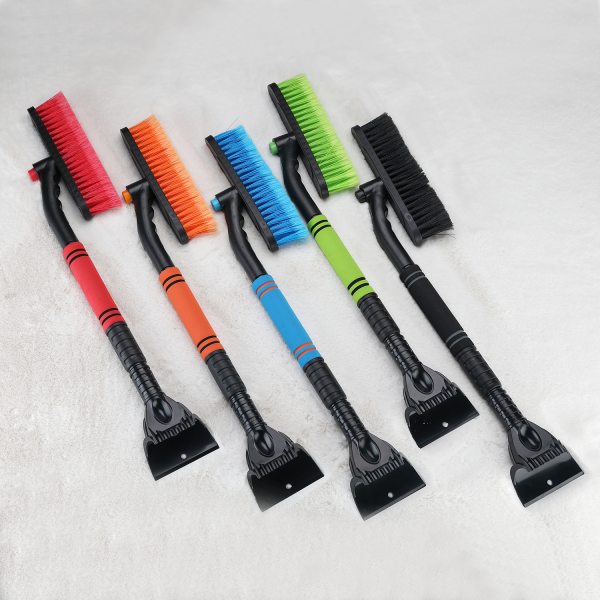 Щетка для снега со скребком, съемные "BARBELL" длина 84см, цвет синий IC7569