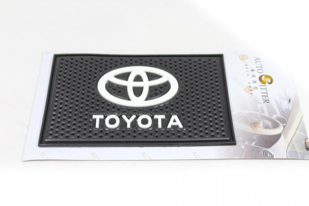 Коврик на панель Toyota в ассортименте КНР